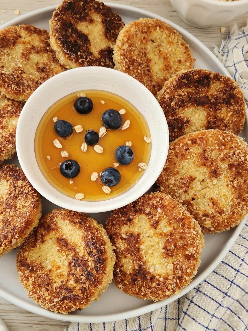 Fluffy Cottage Cheese Oat Pancakes (High-Protein Healthy&nbsp;Breakfast)