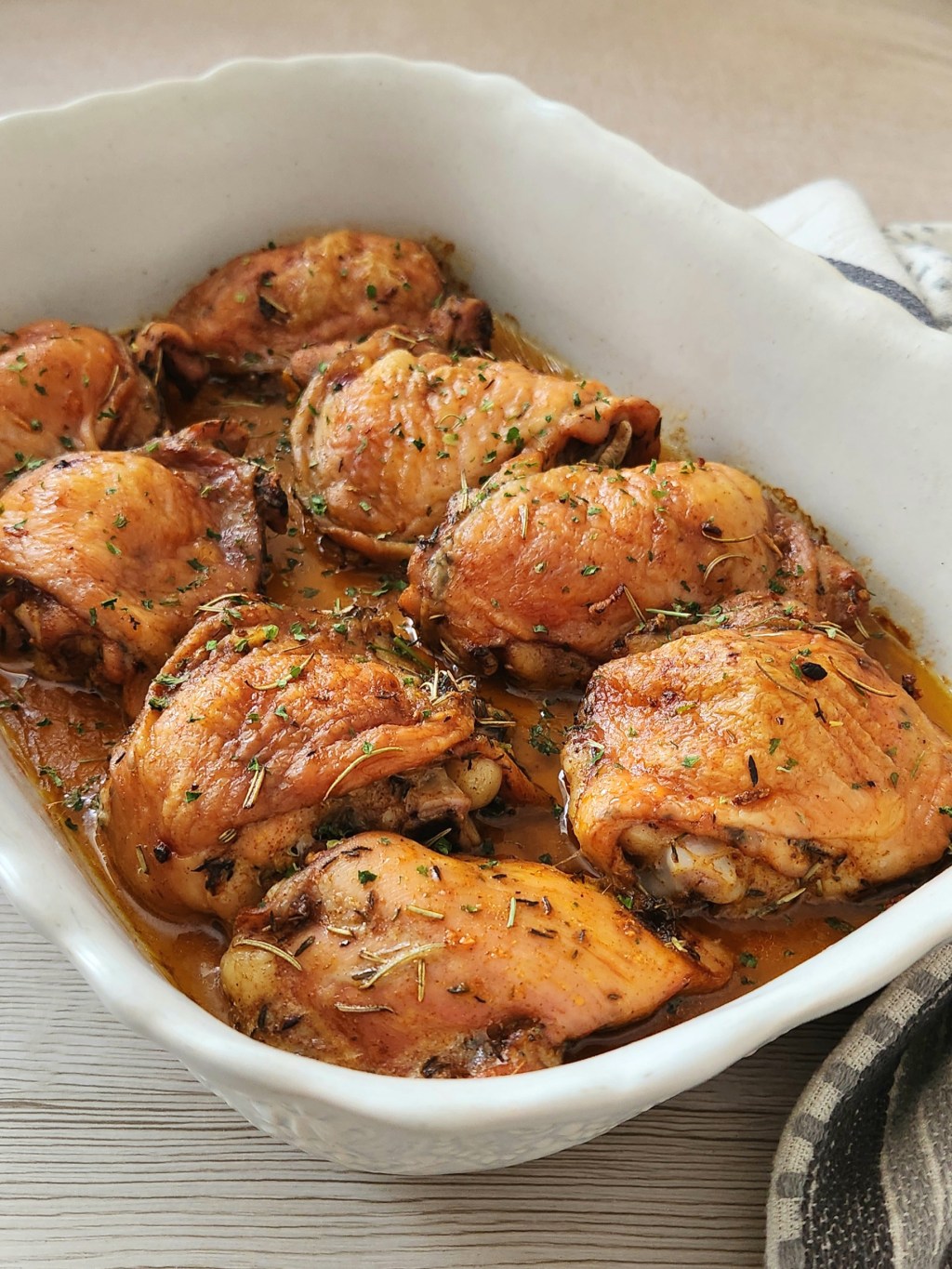 Best Oven Baked Chicken Thighs (Juicy, Crispy & Simple&nbsp;Recipe)