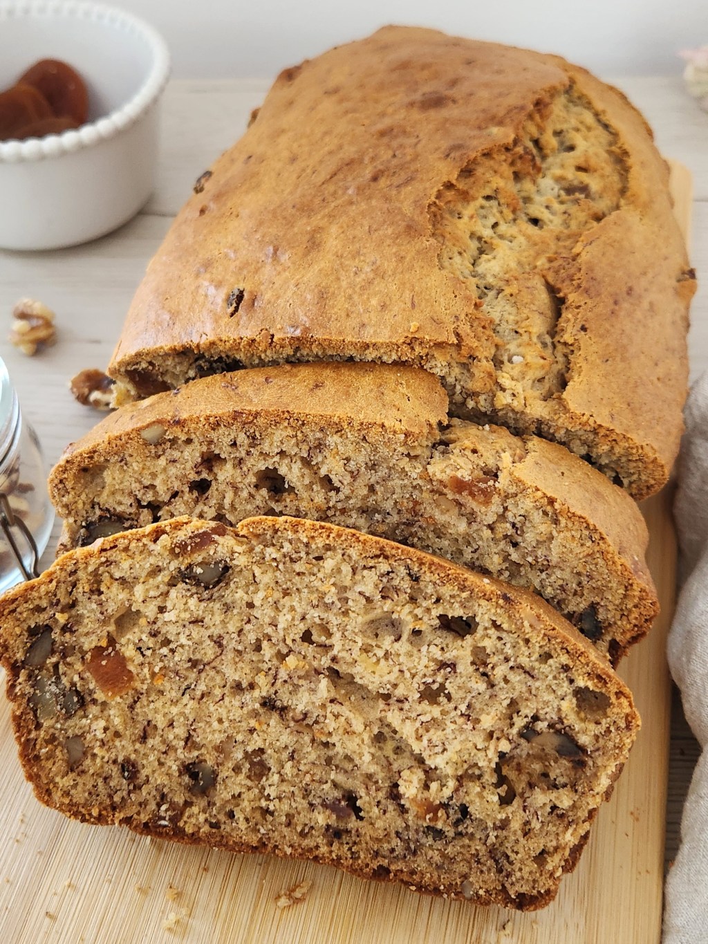 Moist Banana Bread with Walnuts and Dried Apricots (Easy&nbsp;Recipe)