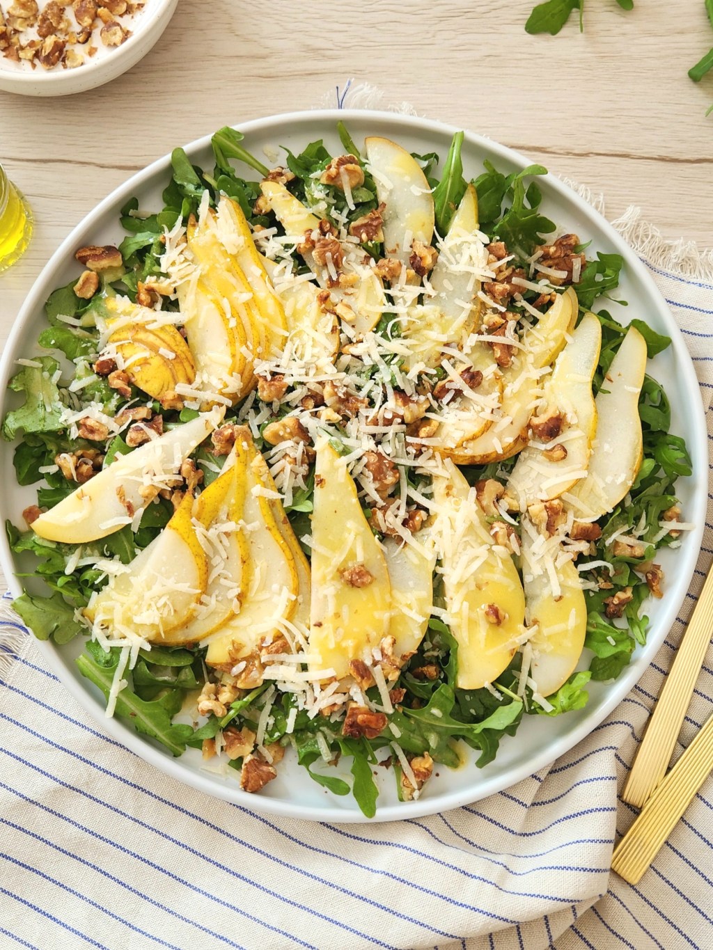 Arugula Pear Salad with Walnuts & Parmesan (Easy &&nbsp;Healthy)