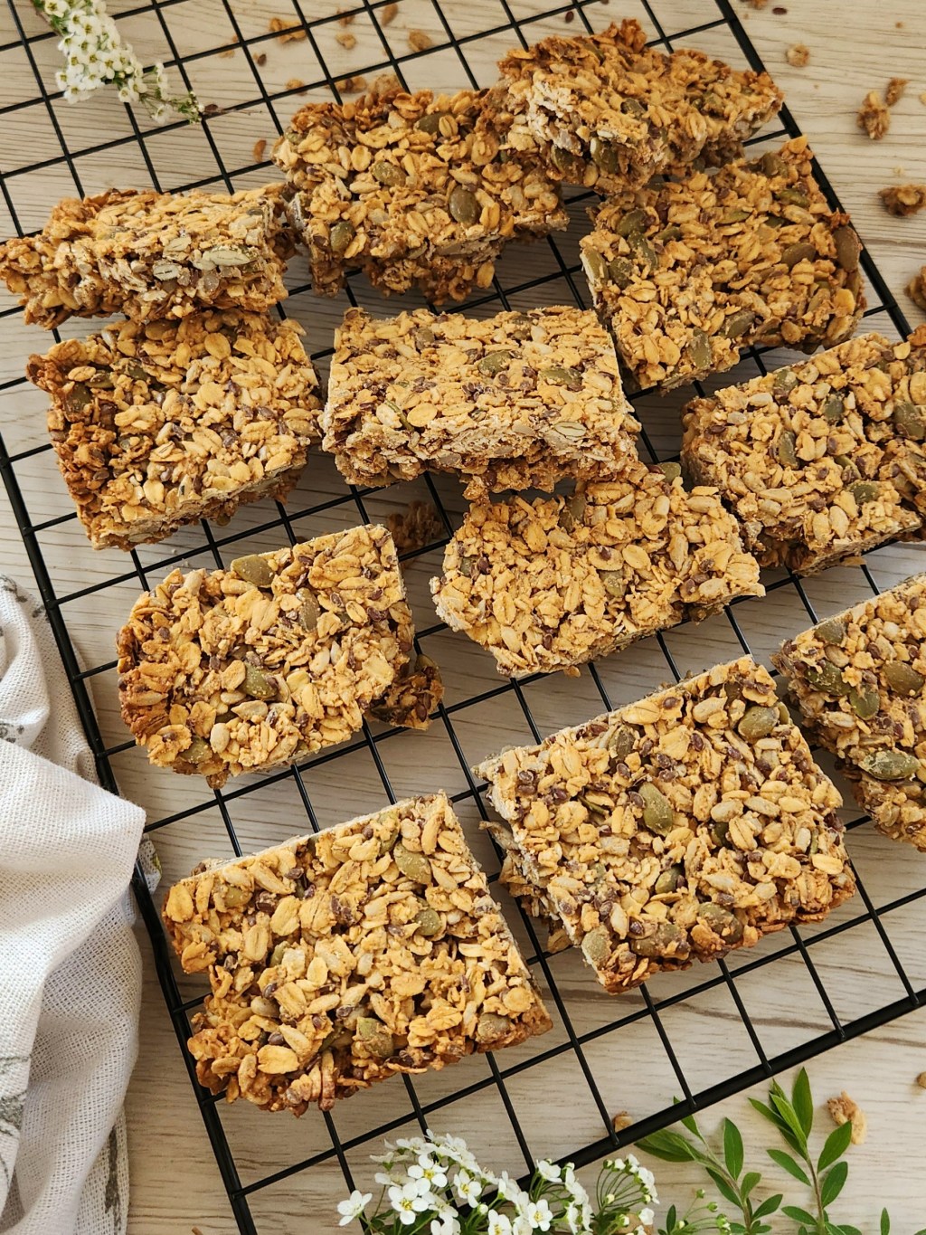 Healthy Seed Crunch Bars with Oats and Sunflower&nbsp;Seeds